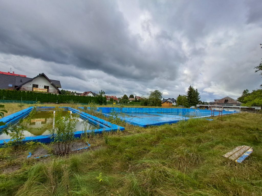 Rabka Zdrój - Dawny basen olimpijski nieczynny od lat - Podhale24.pl, fot. Józef Figura