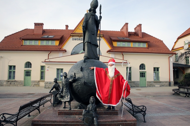 Pomnik św. Mikołaja w Rabce Zdrój - zdjęcie z UM Rabka Zdrój 2