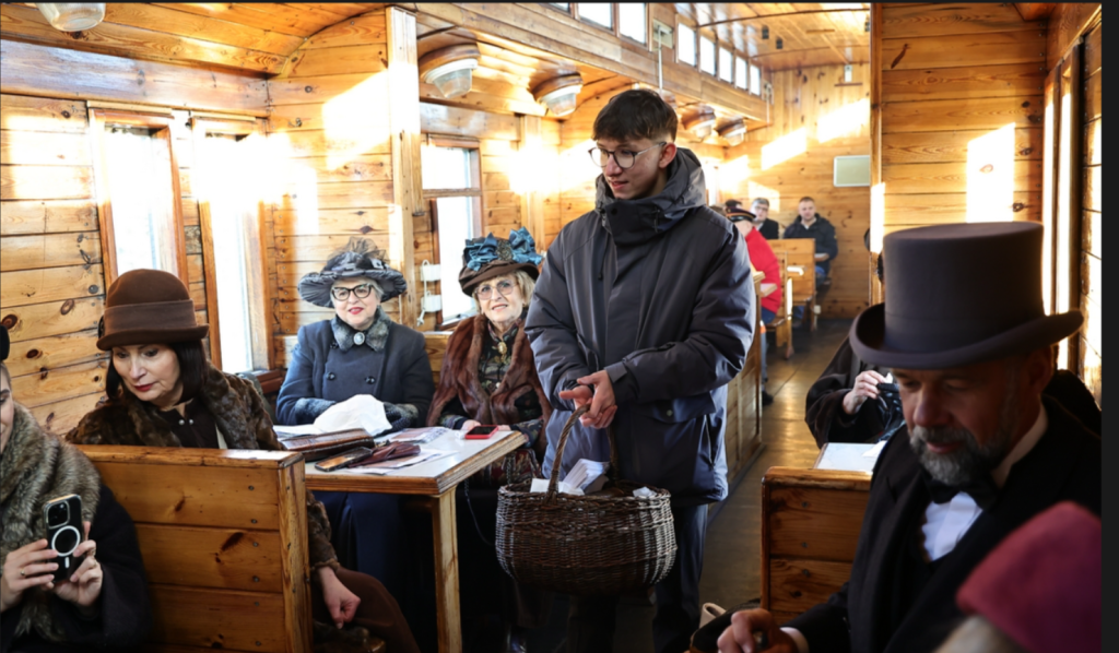 Rabka - Chabówka - Skansen - Retro pociągi - kurs Zaryte - zdjęcie pociągu